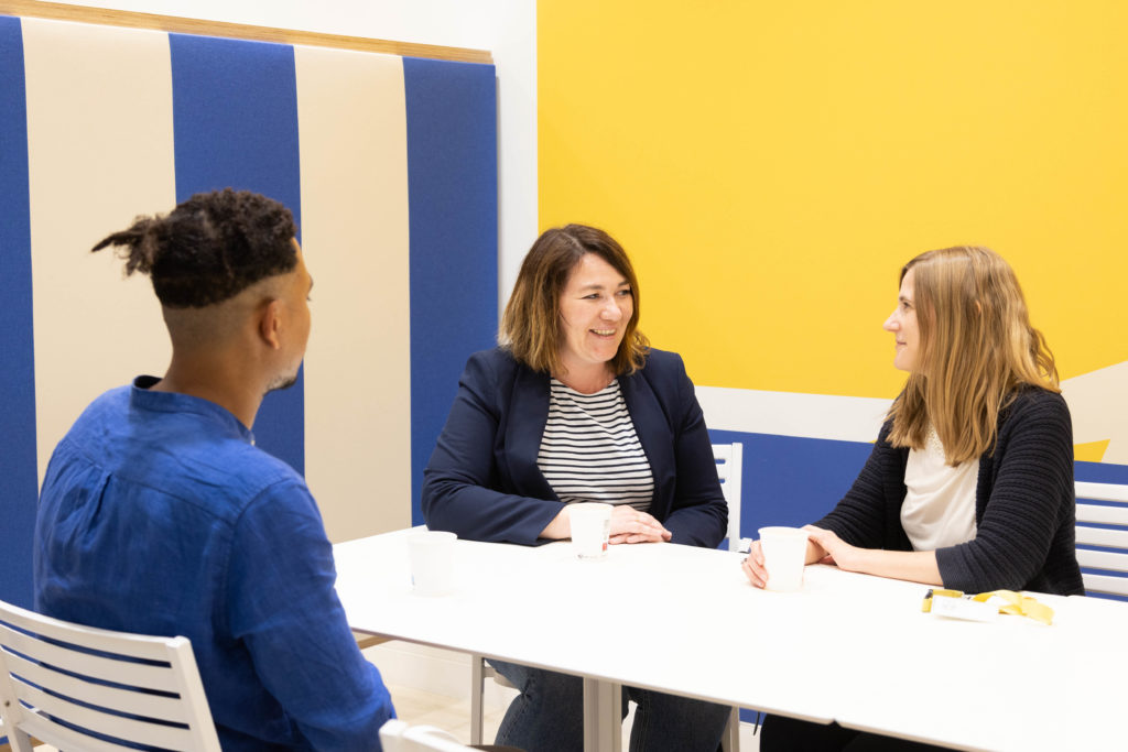 BPI FRANCE 1 2 08 22 EXTRAS 1